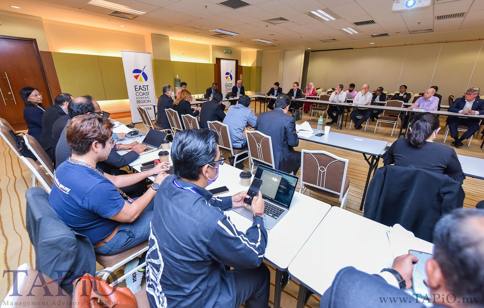 Knowledge-sharing session at Ministry of International Trade and Industry Malaysia in Menara MITI with Government Departments, ECERDC, CIVD, RV Leaders, TAPiO