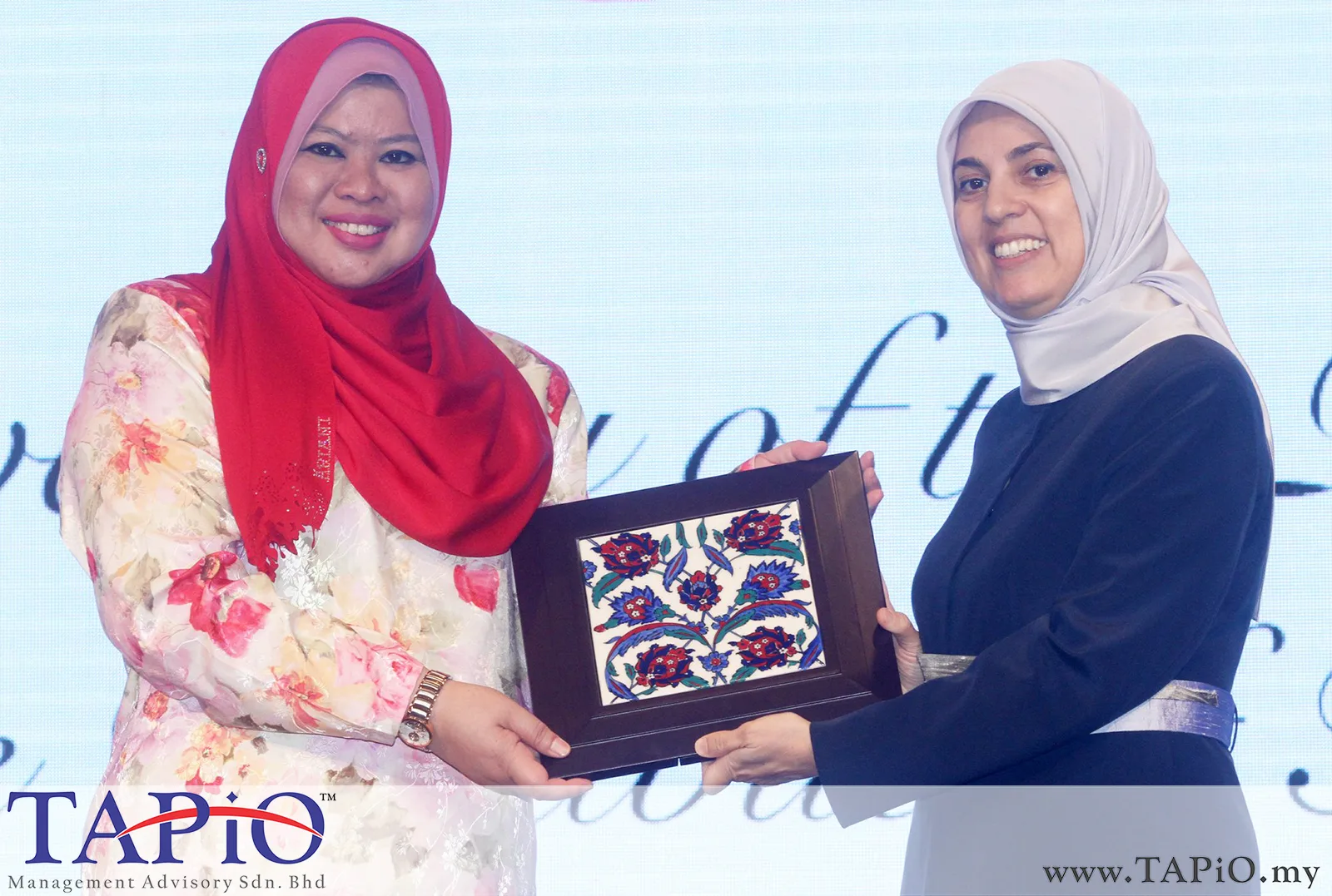 from left to the right: Minister of Rural and Regional Development Datuk Seri Rina Mohd Harun, Ambassador of Turkey H.E. Dr Merve Kavakci