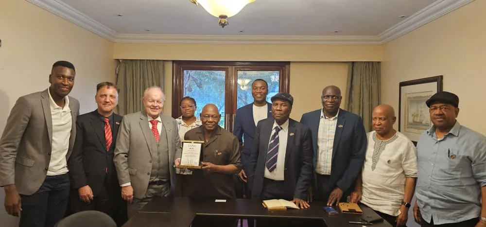 General Alberto Joaquim Chipande with the GEN and TAPiO teams in Mozambique