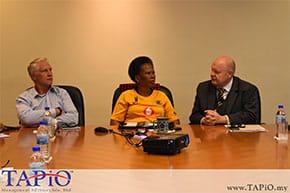 Meeting with Her Excellency Samkelisiwe I. Mhlanga, High Commissioner of the Republic of South Africa